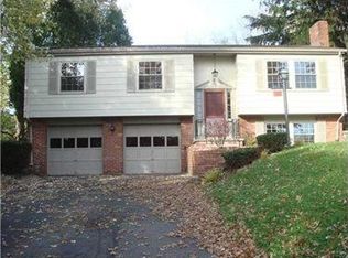 105 Abington Dr, Canonsburg, PA