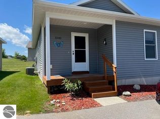 1040 Umber Dr, Traverse City, MI 49696