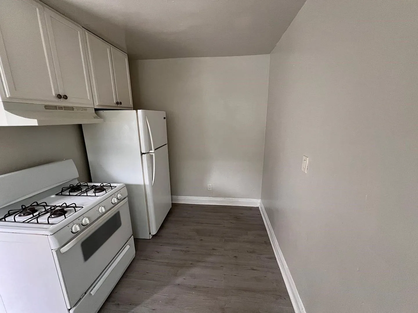 1 bed, 1.0 bath, 700 sqft, $1,695 — Photo 3
