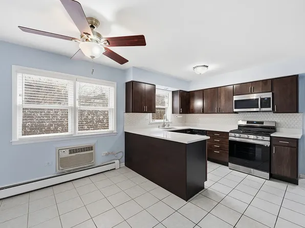 5979 N Northwest Hwy, Chicago, IL 60631