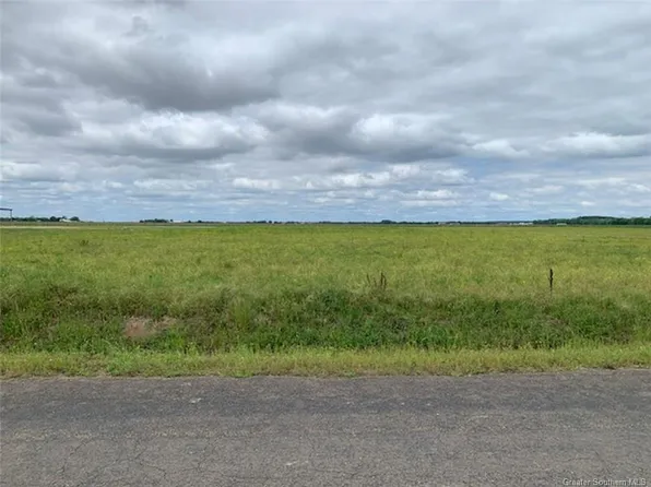 Crochet Rd, Jennings, LA 70546