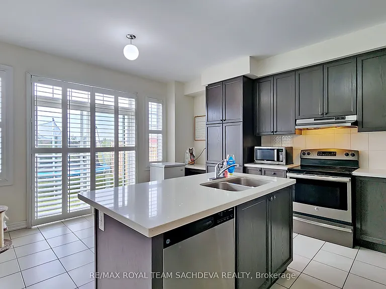 95 Fred Jackman Ave — Photo 14