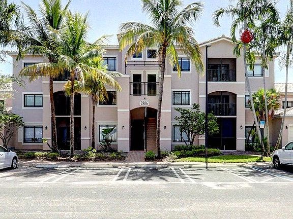 2nd image of 2806 Veronia Drive #301