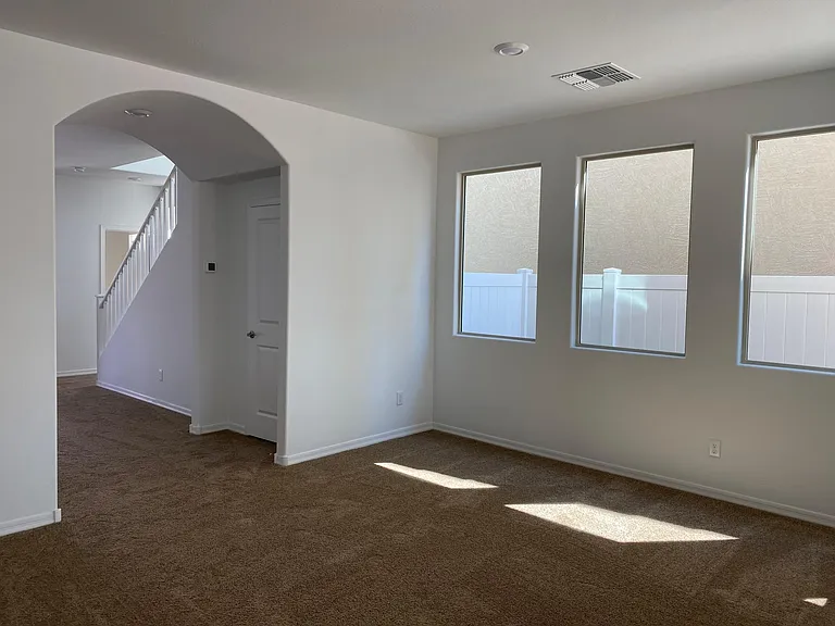 9009 W Jefferson St — Photo 5