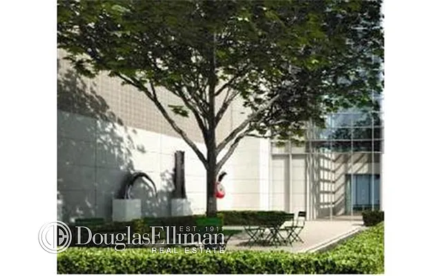 Sold by Douglas Elliman | media 21