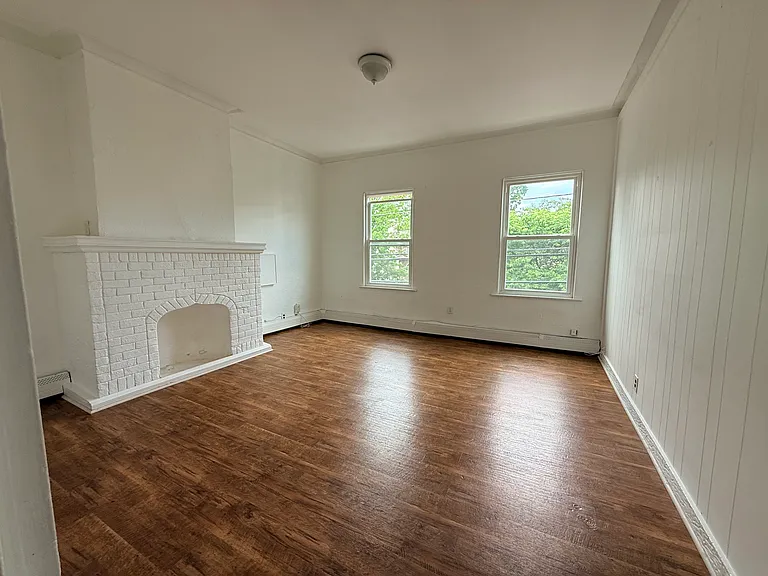 182 Farnham Ave #2 — Photo 19