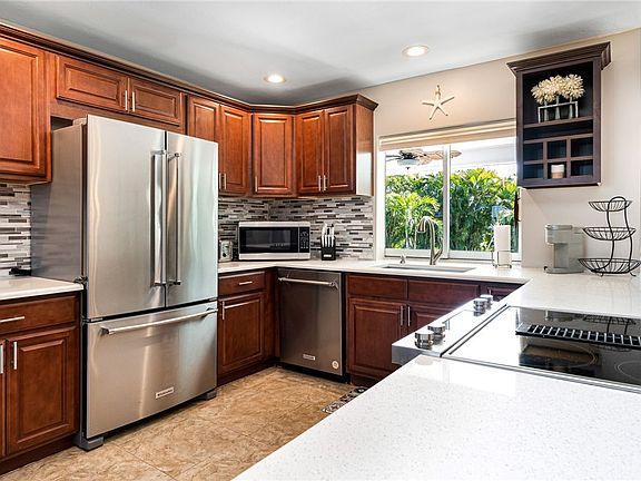 4th image of 5249 SW 20th Ave