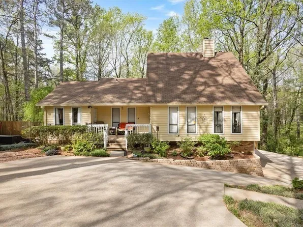 6950 Springwood Dr, Douglasville, GA 30135