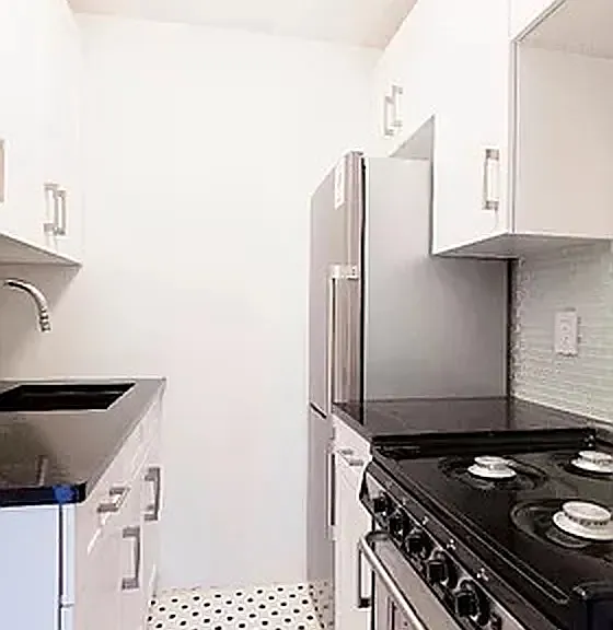 533 Atlantic Ave #D — Photo 2