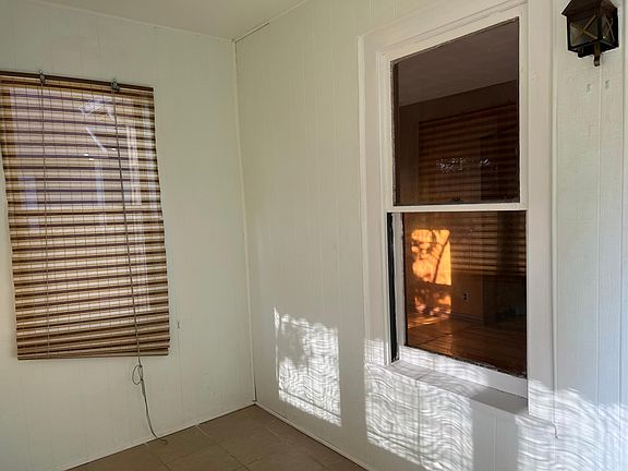4th image of 26720 Brettonwoods St