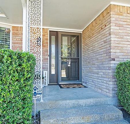 3rd image of 1458 Donna Dr