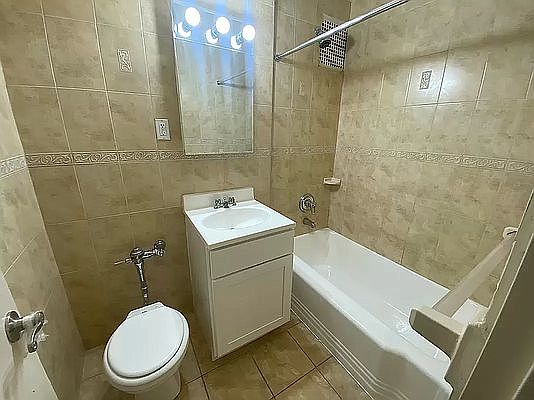 5th image of 166-05 Highland Ave #1R