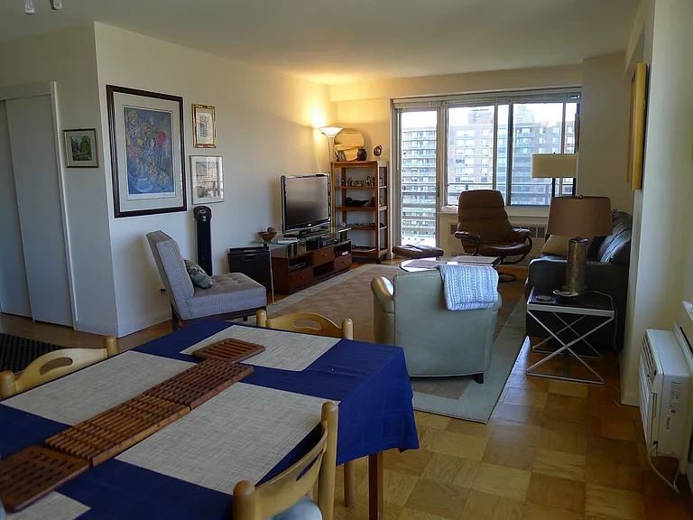 400 Central Park W #18C — Photo 11