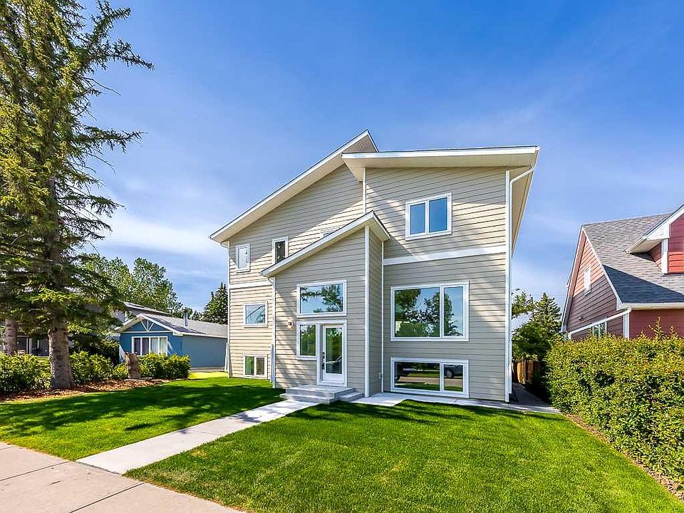 1st image of 3520 NE Bulyea Cres NW