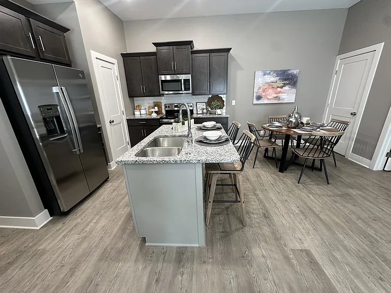 490 Long Path Ct — Photo 6