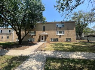 1016 E Division St UNIT F, Lombard, IL 60148