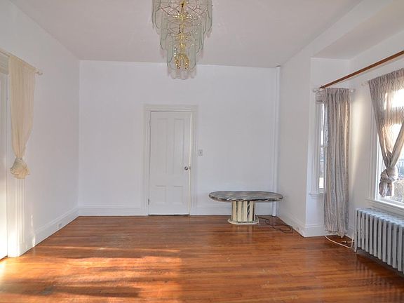 4th image of 22 Clark St Unit 1
