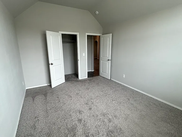 1502 E Utica Pl — Photo 24