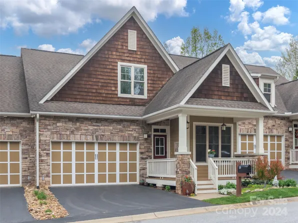 13 N Kaufman Stone Way, Biltmore Lake, NC 28715