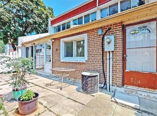 2901 Jane St #113, Toronto, ON M3N 2J8