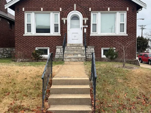 5980 S Cuba Ct, Saint Louis, MO 63139