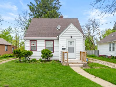 915 Sheridan Dr, Kalamazoo, MI, 49001