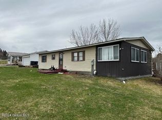 2761 Center Rd, Moriah, NY 12960