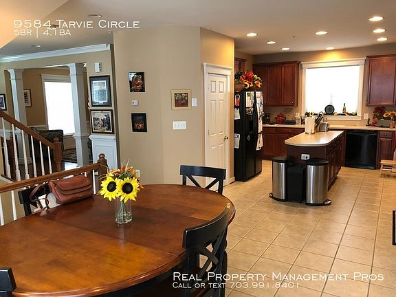5th image of 9584 Tarvie Cir