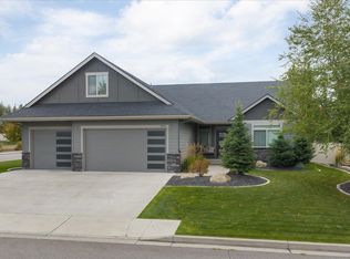 905 W Basalt Ridge Dr, Spokane, WA 99224