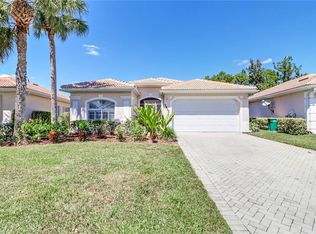 7833 Stratford Dr, Naples, FL 34104