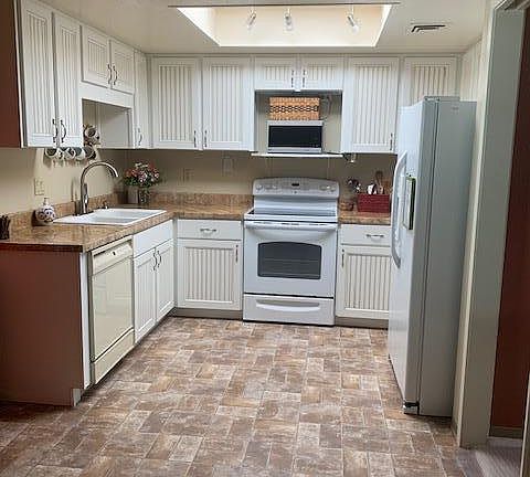 4th image of 362 W Clara Vista Pl