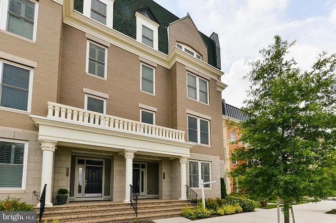 1st image of 2310 Potomac Ave #298