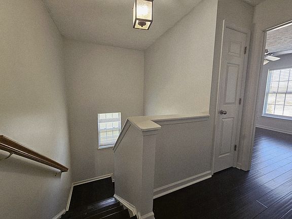 5th image of 1244 Alandee St