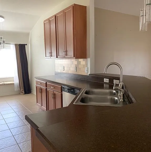 11355 Flora Springs Dr — Photo 14