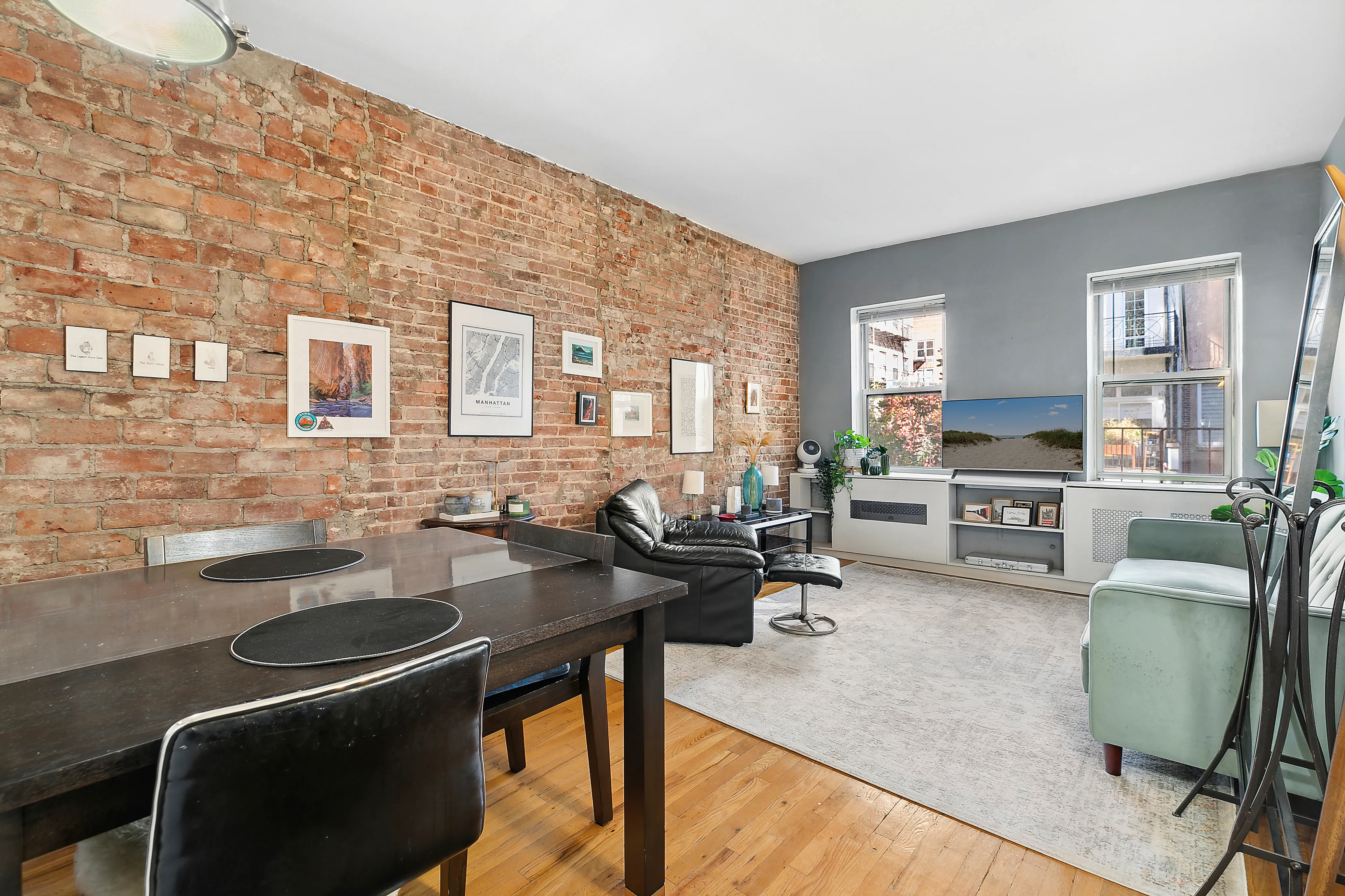 305 East 83rd Street #3G in Yorkville, Manhattan | StreetEasy 305 East 83rd Street #3G in Yorkville, Manhattan | StreetEasy