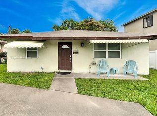 121 NW 7th Ave, Dania, FL 33004