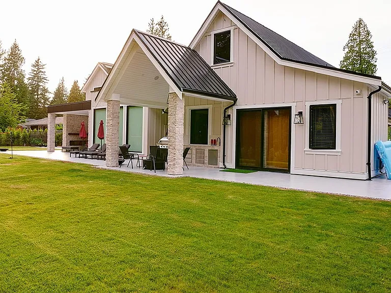 372 Moyne Dr — Photo 34