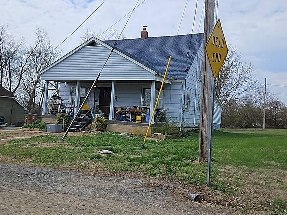 2nd image of 802 Marshall St