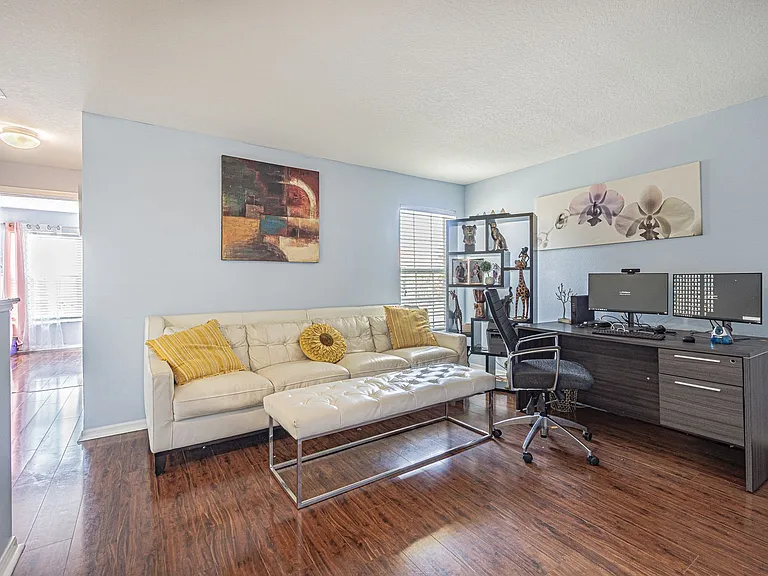 1031 Paseo Del Rio NE — Photo 16