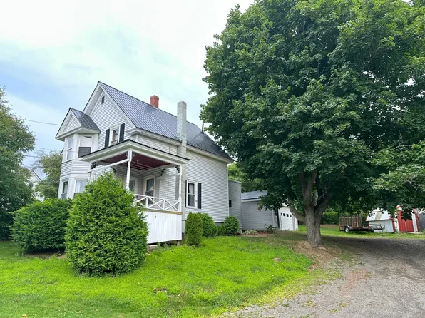 2 Lincoln Street, Houlton, ME 04730
