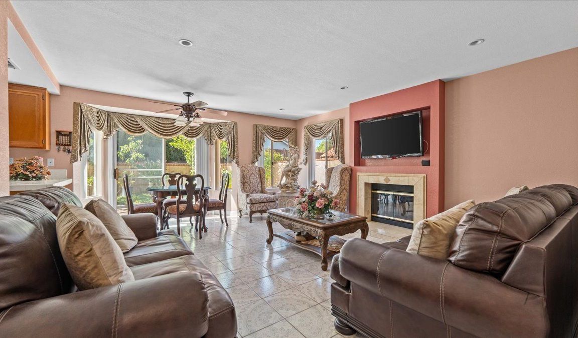 next background image