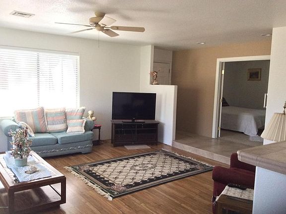 5th image of 130 Cypress Dr