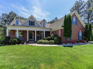 135 Honeysuckle Creek Loop, Mooresville, NC 28117