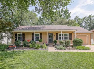 10517 W 89th St, Overland Park, KS 66214