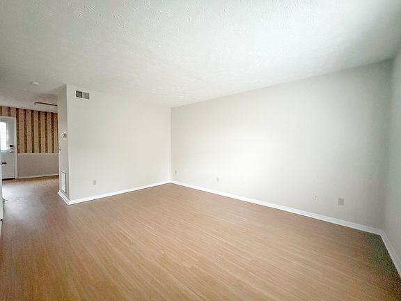2nd image of 341 N Walnut Ave #14