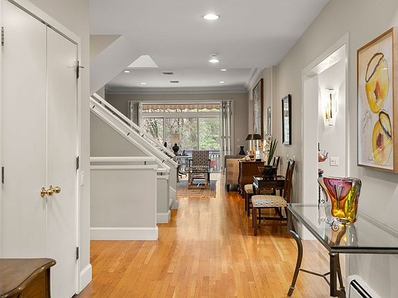 2nd image of 214 Allandale Rd APT D