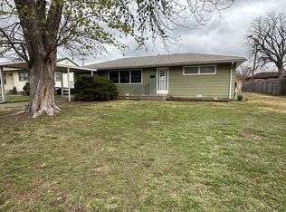 1212 Park St, Hoisington, KS 67544