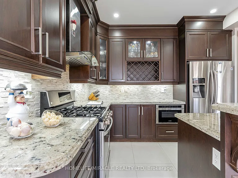 2343 Falling Green Dr — Photo 11