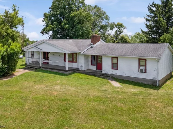 26012 Pine Ridge Pl, Freeport, OH 43973