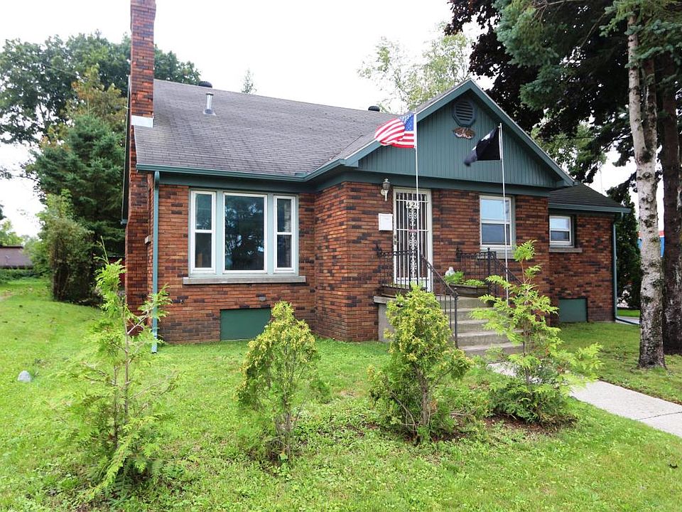 1st image of 425 W Spruce St